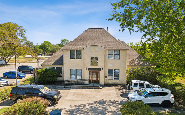 Pictures of Office property located at 309 Henrietta St, Webster, TX 77598 for sales - image #1