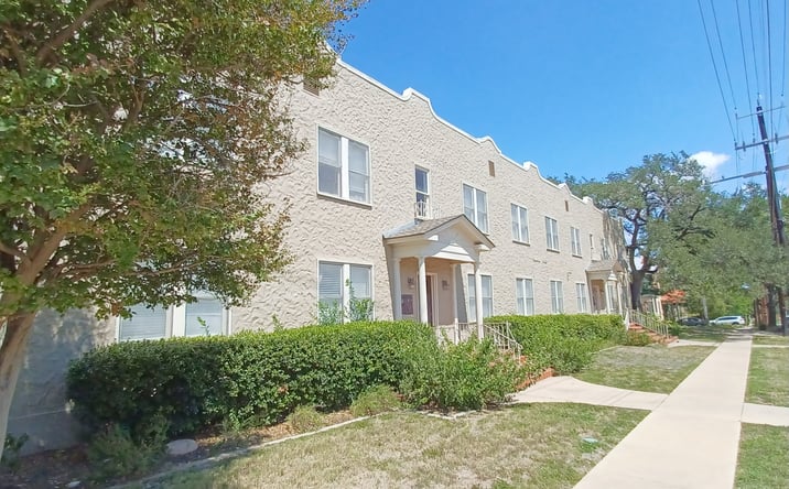 Pictures of Multifamily property located at 127 W Magnolia Ave, San Antonio, TX 78212 for sales - image #1