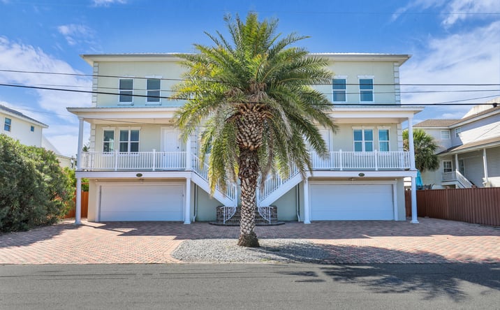 Pictures of Multifamily property located at 605 6th St, Tybee Island, GA 31328 for sales - image #1