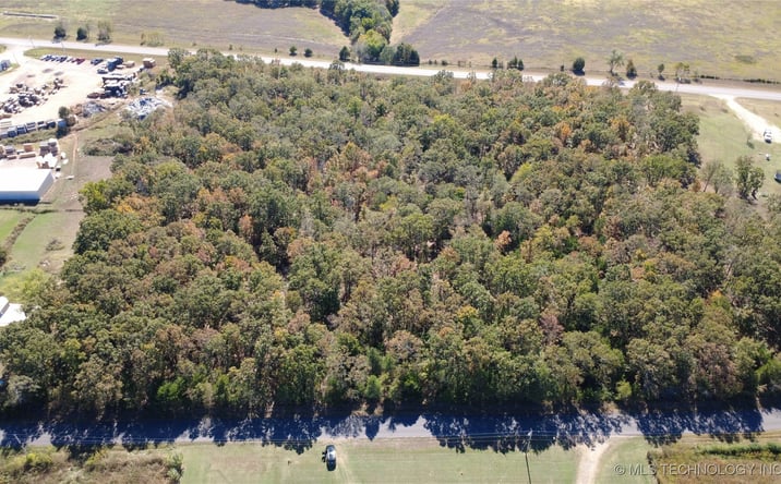 Pictures of Land property located at 461685 E 770 Road, Stilwell, OK 74960 for sales - image #1