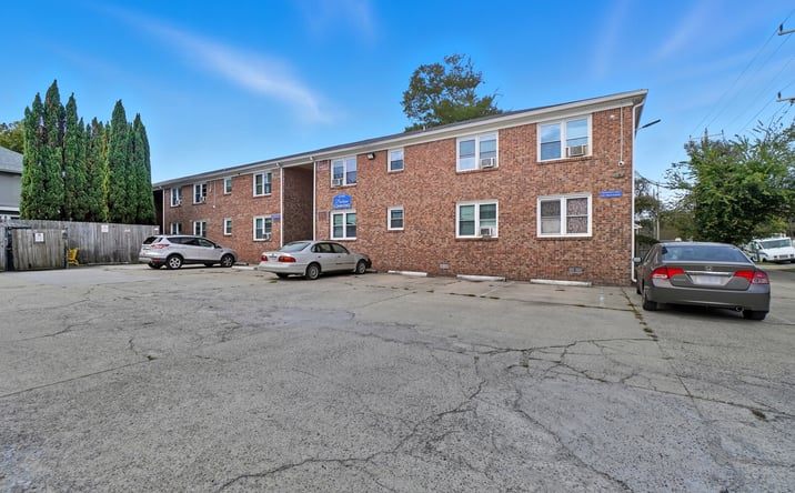 Pictures of Multifamily property located at 171 W Balview Ave, Norfolk, VA 23503 for sales - image #1