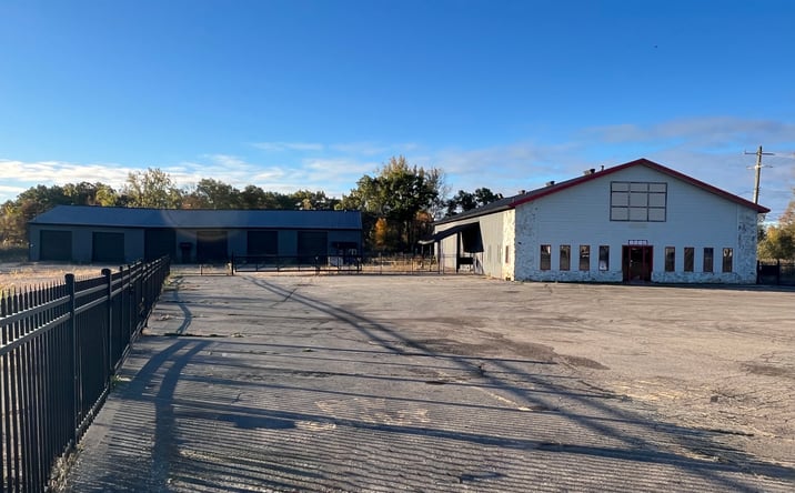 Pictures of Hospitality, Office, Retail property located at 8285 Highland Road, White Lake, MI 48386 for sales - image #1