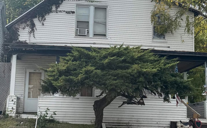 Pictures of Multifamily property located at 801 S 9Th Street, Burlington, IA 52601 for sales - image #1