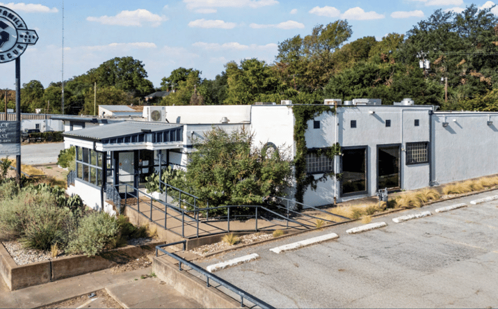 Pictures of Retail property located at 2803 Franklin Ave, Waco, TX 76710 for sales - image #1