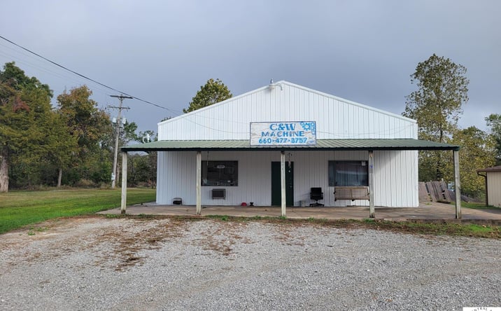 Pictures of Industrial property located at 11007 7, Clinton, MO 64735 for sales - image #1