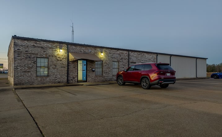 Pictures of Industrial, Mixed Use, Office property located at 2112 North Bolton Avenue, Alexandria, LA 71303 for sales - image #1