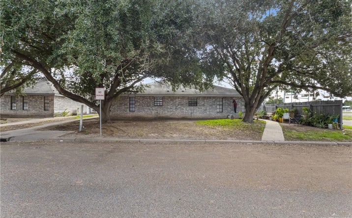 Pictures of Multifamily property located at 1904 Jason Avenue, Edinburg, TX 78539 for sales - image #1
