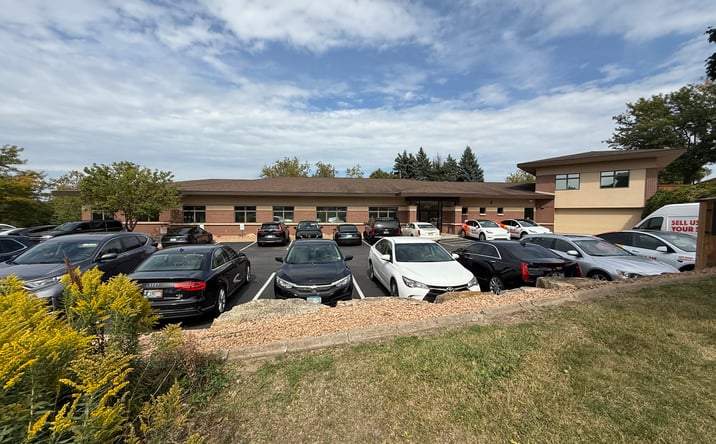 Pictures of Office property located at 181 River Ridge Cir S, Burnsville, MN 55337 for sales - image #1