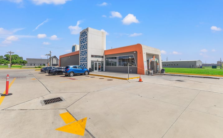 Pictures of Special Purpose property located at 5325 Twin City Hwy, Port Arthur, TX 77642 for sales - image #1
