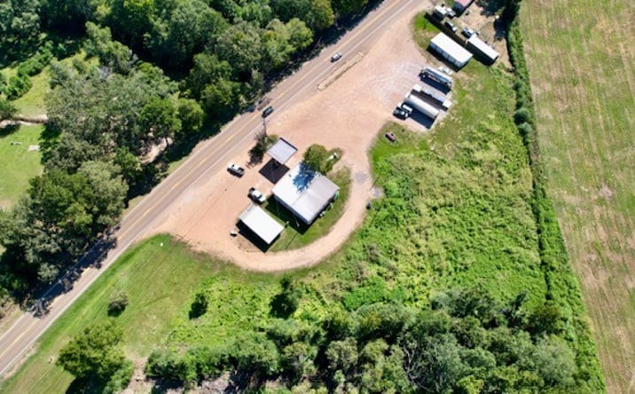 Pictures of Mixed Use, Retail, Hospitality property located at 1681 Hwy 550, Brookhaven, MS 39601 for sales - image #1