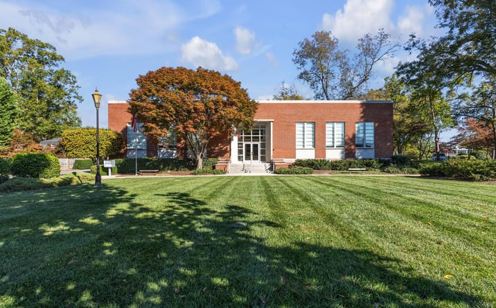 Pictures of Office property located at 420 3rd Ave NW, Hickory, NC 28601 for sales - image #1