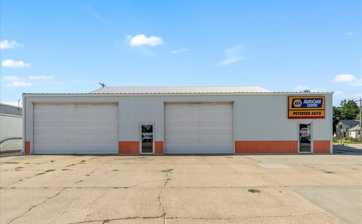 Pictures of Retail property located at 1106 W Sheridan Ave, Shenandoah, IA 51601 for sales - image #1
