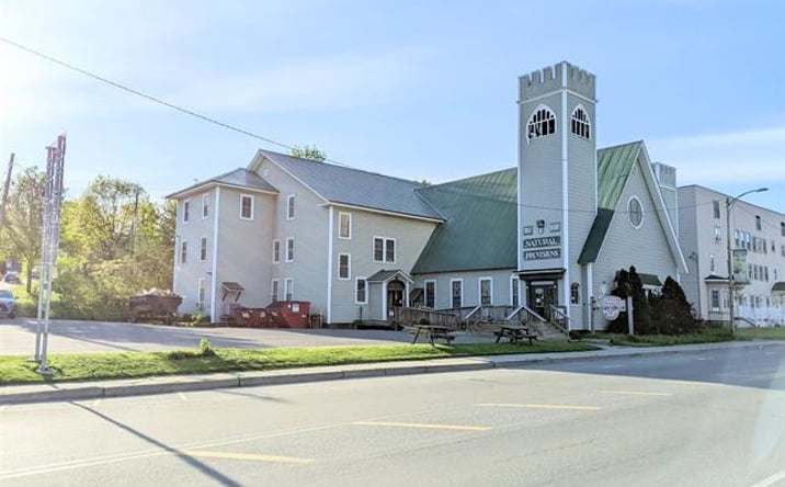 Pictures of Retail, Business for Sale property located at 537 Railroad St, Saint Johnsbury, VT 05819 for sales - image #1