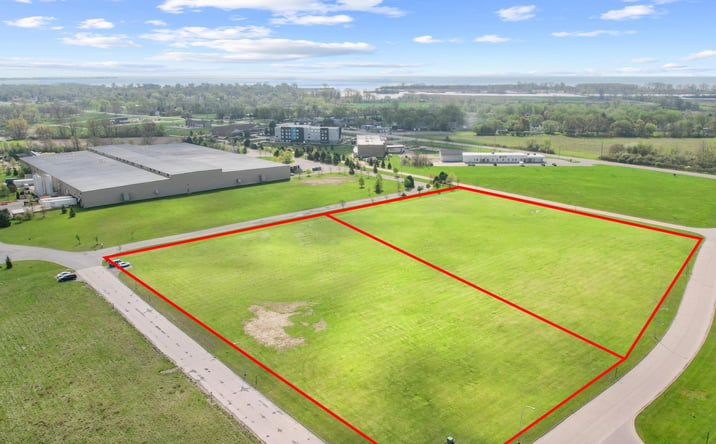 Pictures of Industrial, Office, Retail property located at 012 Frenchtown Center Drive, Monroe, MI 48162 for sales - image #1