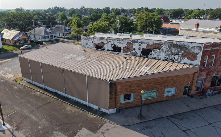 Pictures of Retail, Land, Special Purpose property located at 1002 Tinsman Avenue, Trenton, MO 64683 for sales - image #1