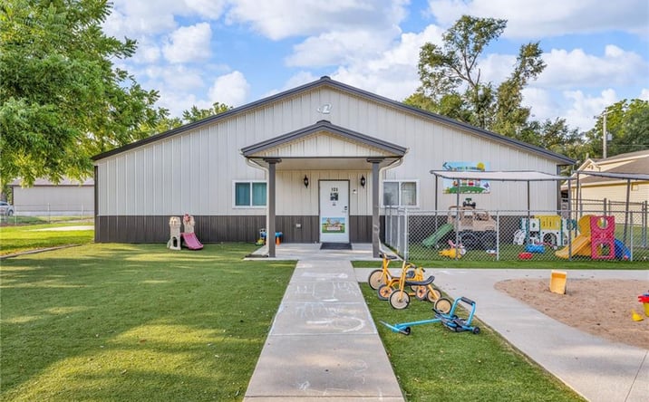 Pictures of Business for Sale, Retail property located at 109 E Railroad Avenue, Silver Lake, KS 66539 for sales - image #1