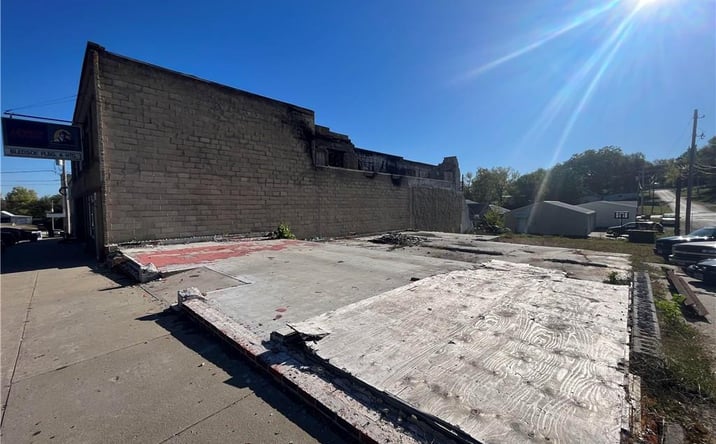 Pictures of Business for Sale property located at 308 Pine Street, Osceola, MO 64776 for sales - image #1