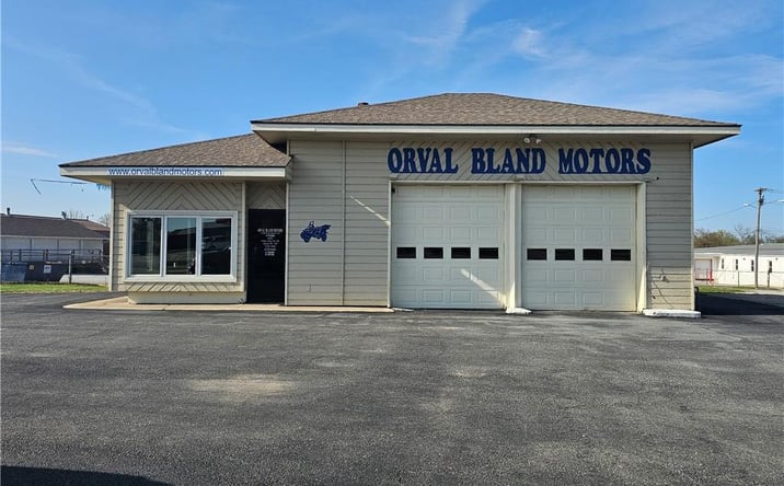 Pictures of Business for Sale, Retail property located at 119 W 54 Highway, El Dorado Springs, MO 64744 for sales - image #1