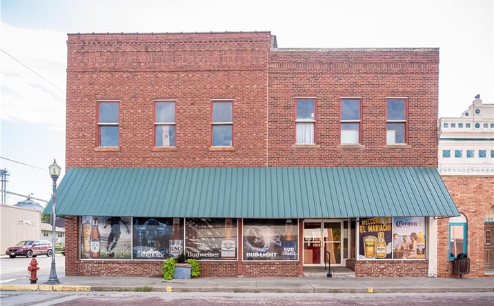 Pictures of Business for Sale, Retail property located at 301 S Miller Street, Sweet Springs, MO 65351 for sales - image #1