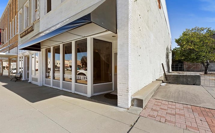 Pictures of Retail property located at 108 N Cedar Street, Nevada, MO 64772 for sales - image #1