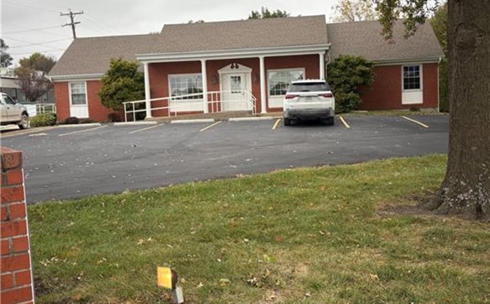 Pictures of Office property located at 2100 E Mechanic Street, Harrisonville, MO 64701 for sales - image #1