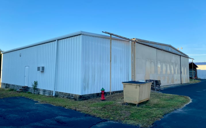 Pictures of Special Purpose property located at 1413 E Main Street (#13 BROWN HANGER), Clarksville, AR 72830 for sales - image #1