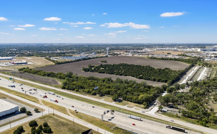 Pictures of Retail property located at TBD IH35, Hewitt, TX 76643 for sales - image #1