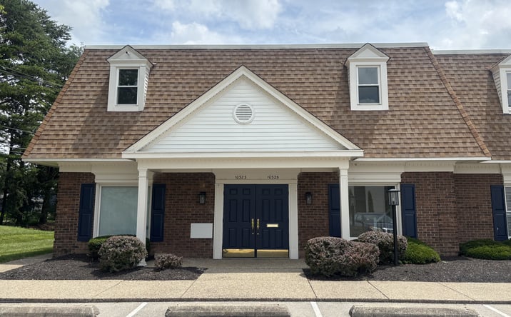 Pictures of Office property located at 10325 Linn Station Rd, Louisville, KY 40223 for sales - image #1