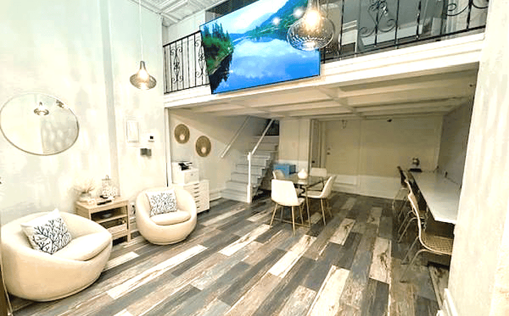 Pictures of Retail, Office property located at 220 Tampa Ave W, Venice, FL 34285 for sales - image #1