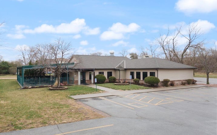 Pictures of Special Purpose property located at 1207 S 35th Street, COUNCIL BLUFFS, IA 51501 for sales - image #1