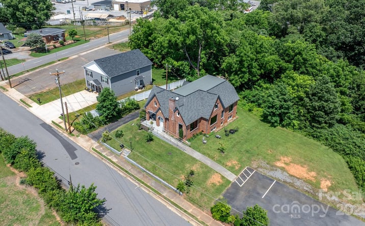Pictures of Special Purpose property located at 115 12th Street Sw, Hickory, NC 28602 for sales - image #1