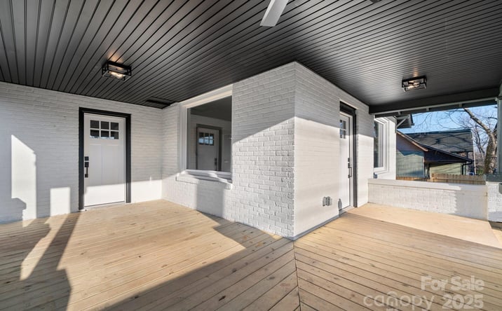 Pictures of Special Purpose property located at 49 8th Street Se, Hickory, NC 28602 for sales - image #1