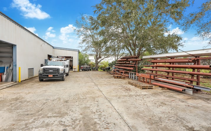 Pictures of Industrial, Mixed Use property located at 680 Farmers Market Rd, Fort Pierce, FL 34982 for sales - image #1
