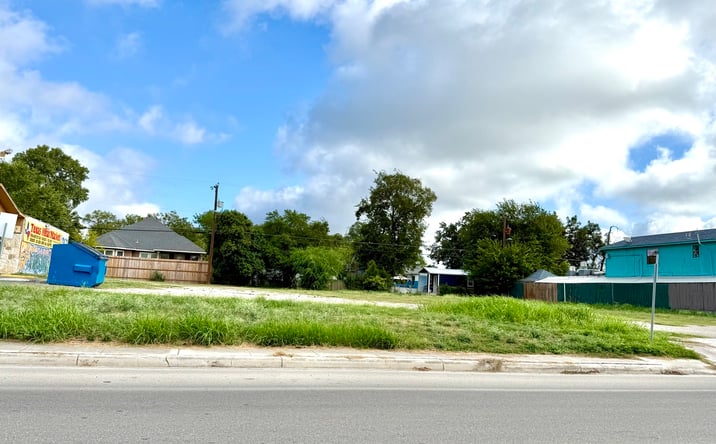 Pictures of Land property located at 1415 Donaldson Ave, San Antonio, TX 78228 for sales - image #1