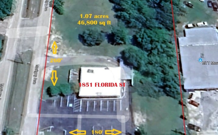 Pictures of Land, Retail property located at 1851 Florida St, Mandeville, LA 70448 for sales - image #1