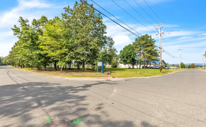 Pictures of Land property located at 0 Char Dr, Westfield, MA 01085 for sales - image #1