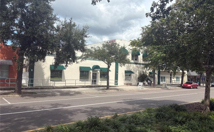 image of property at 206 W BAY DR Largo FL 33770