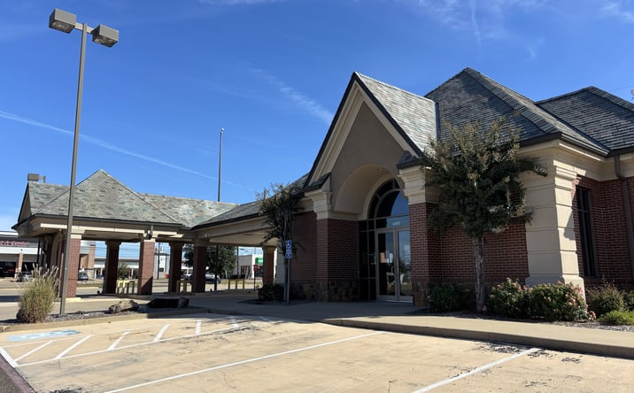 Pictures of Office property located at 4820 Texas Blvd, Texarkana, TX 75503 for sales - image #1