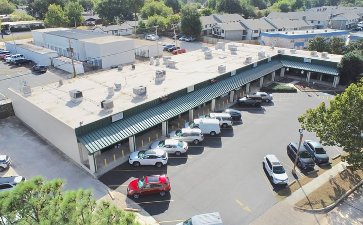 Pictures of Retail property located at 203 Hal Muldrow Dr, Norman, OK 73069 for sales - image #1