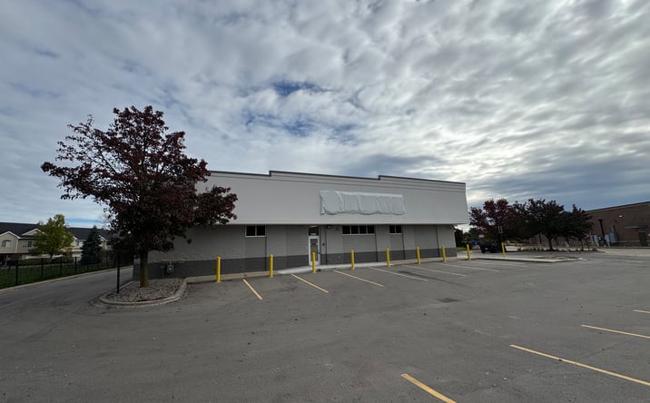 Pictures of Office, Retail property located at 22981 Hall Rd, Woodhaven, MI 48183 for sales - image #1