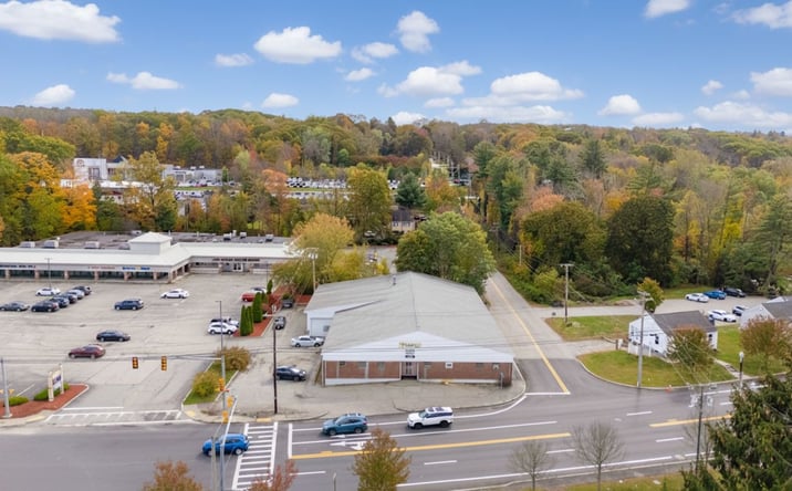 Pictures of Retail property located at 773 Southbridge St, Auburn, MA 01501 for sales - image #1