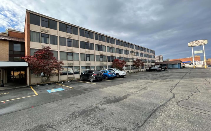 Pictures of Retail property located at 624 Lysle Blvd, McKeesport, PA 15132 for sales - image #1