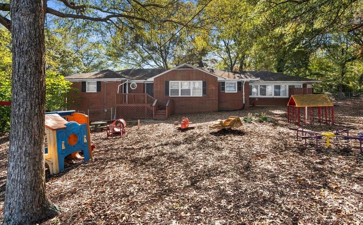 Pictures of Business for Sale, Office property located at 957 Astor Avenue, Forest Park, GA 30297 for sales - image #1