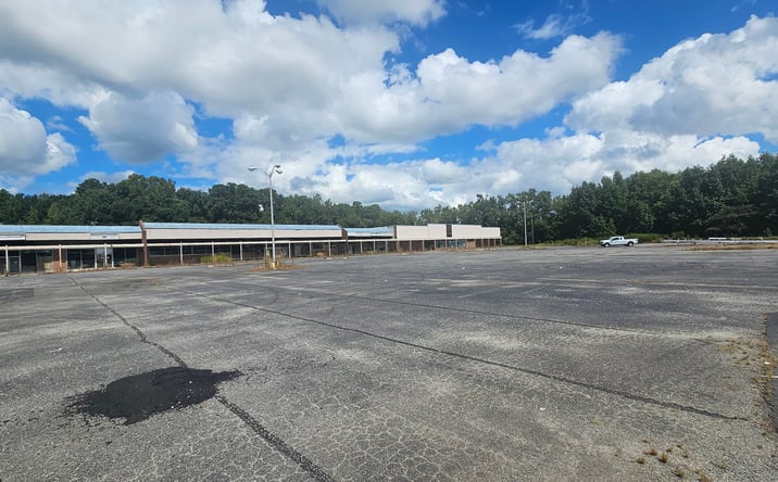 Pictures of Industrial, Land, Multifamily, Retail property located at 1333 Carrsville Hwy, Frankin, VA 23851 for sales - image #1