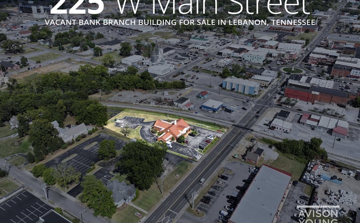 Pictures of Retail property located at 225 W Main St, Lebanon, TN 37087 for sales - image #1
