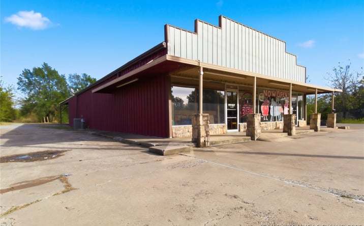 Pictures of Business for Sale, Mixed Use, Office, Special Purpose, Retail property located at 1016 N Washington, Durant, OK 74701 for sales - image #1