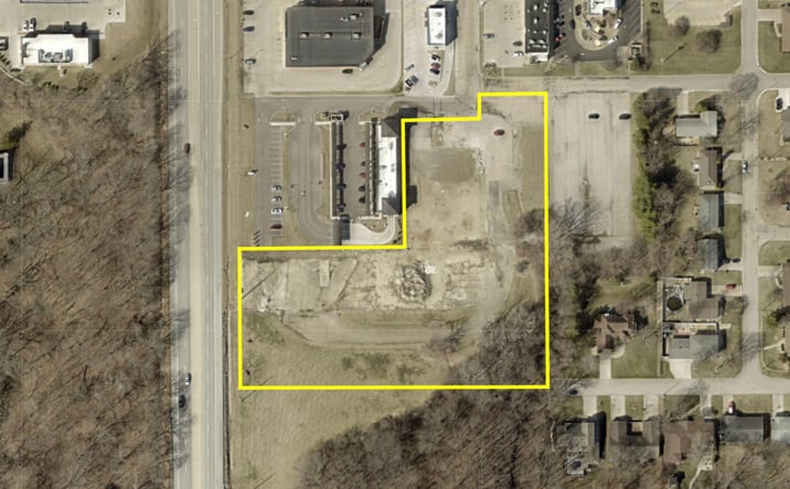 Pictures of Land property located at Lot 2 16th Street, Peru, IL 61354 for sales - image #1