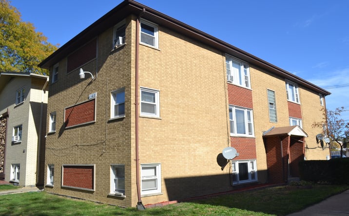 Pictures of Multifamily property located at 14613 Keystone Avenue, Midlothian, IL 60445 for sales - image #1