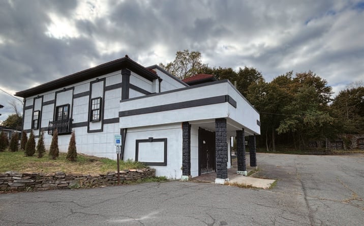 Pictures of Retail property located at 30 Pompton Ave, Cedar Grove, NJ 07009 for sales - image #1