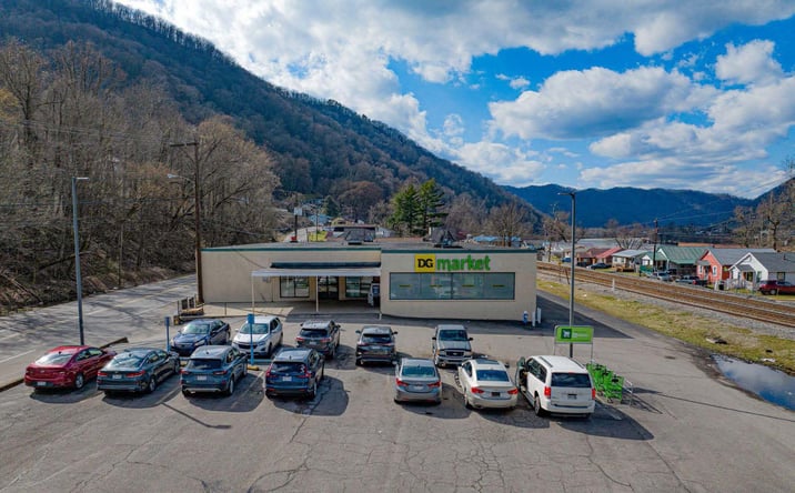 Pictures of Retail property located at 1320 Fayette Pike W, Montgomery, WV 25136 for sales - image #1